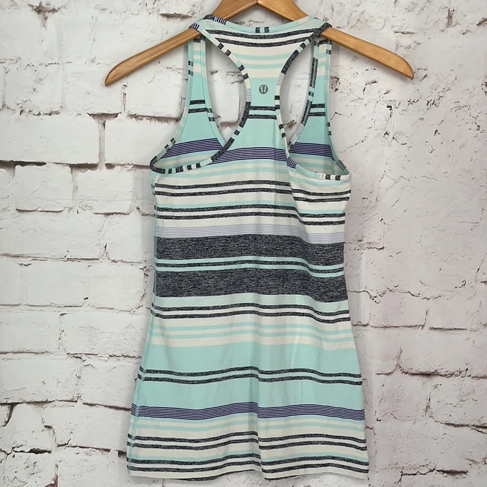 ✨BUNDLE OF 3✨ lululemon athletica “Cool Racerback” Tank, Size 8 - Picture 6 of 10